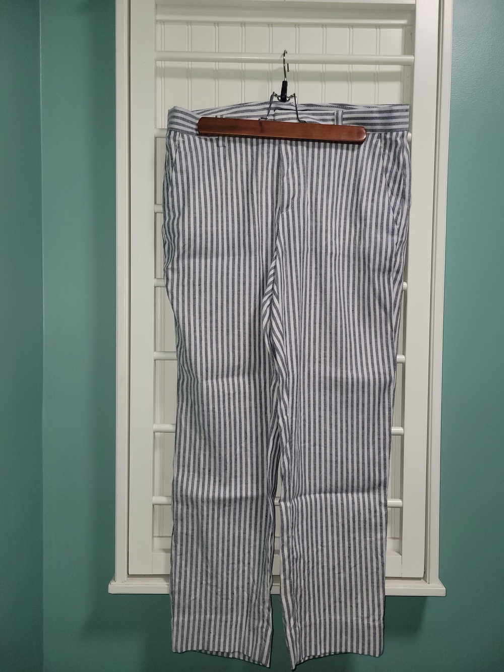 Banana Republic NWOT Women’s Avery Black/White Striped Pants Size 8